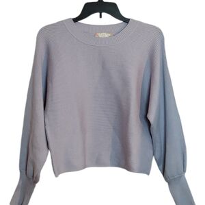 Lavender Pink Rose Crew Neck Cropped Sweater With Small Ribbing sz Medium